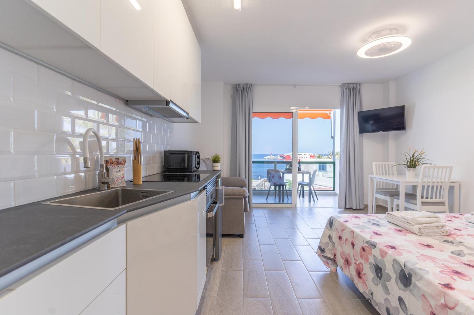 Go2Tenerife Apart'Dida Pool & First Line Of The Sea Los Cristianos  Luaran gambar